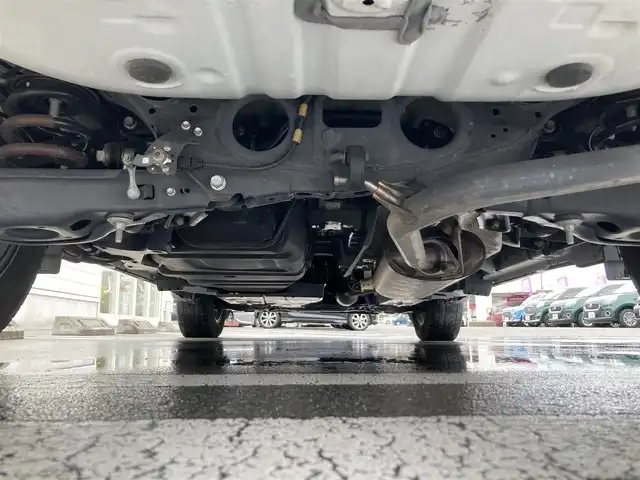 トヨタ ハリアー プレミアム 静岡県 2019(平31)年 10.2万km ホワイトパールクリスタルシャイン Toyota Safety Sense/ALPINE製10インチナビ(EX10Z)/　AM FM CD DVD Bluetooth USB/フルセグTV/バックモニター/前方ドライブレコーダー/LEDオートヘッドランプ/レーダークルーズコントロール/ブラウンハーフレザーシート/パワーバックドア/スマートキー2本＆カードキー/社外17インチアルミホイール/ムーンルーフ/パワーシート(運転席)/ビルトインETC