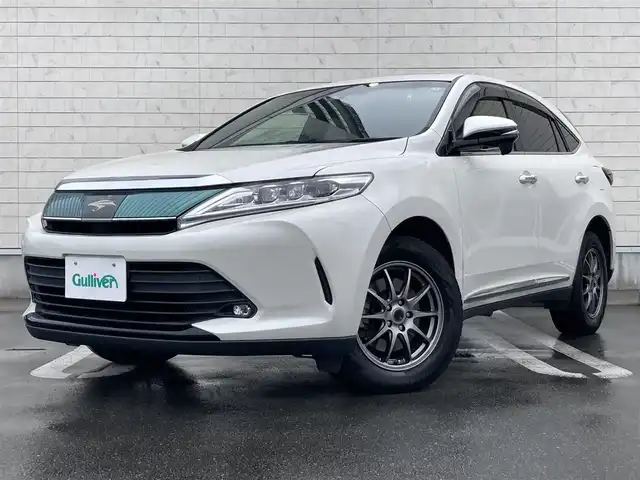 トヨタ ハリアー プレミアム 静岡県 2019(平31)年 10.2万km ホワイトパールクリスタルシャイン Toyota Safety Sense/ALPINE製10インチナビ(EX10Z)/　AM FM CD DVD Bluetooth USB/フルセグTV/バックモニター/前方ドライブレコーダー/LEDオートヘッドランプ/レーダークルーズコントロール/ブラウンハーフレザーシート/パワーバックドア/スマートキー2本＆カードキー/社外17インチアルミホイール/ムーンルーフ/パワーシート(運転席)/ビルトインETC