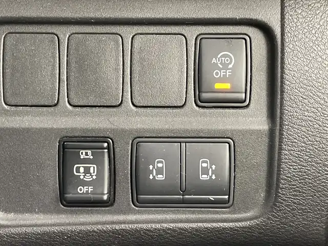 日産 セレナ ハイウェイスターVセレクションⅡ 愛知県 2019(令1)年 7.2万km アズライトブルー 禁煙車/純正9インチナビ/（CD/DVD/Bluetooth/フルセグTV/SD）/全方位カメラ/フリップダウンモニター/プロパイロット/衝突軽減ブレーキ/レーンキープアシスト/レーダークルーズコントロール/パーキングアシスト/コーナーセンサー/インテリジェントルームミラー/ETC/ドライブレコーダー/両側パワースライドドア/純正15インチアルミホイール/LEDヘッドライト/フロントフォグランプ/オートライト/スマートキー/プッシュスタート/アイドリングストップ/横滑り防止装置/純正フロアマット