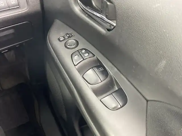 日産 セレナ ハイウェイスターVセレクションⅡ 愛知県 2019(令1)年 7.2万km アズライトブルー 禁煙車/純正9インチナビ/（CD/DVD/Bluetooth/フルセグTV/SD）/全方位カメラ/フリップダウンモニター/プロパイロット/衝突軽減ブレーキ/レーンキープアシスト/レーダークルーズコントロール/パーキングアシスト/コーナーセンサー/インテリジェントルームミラー/ETC/ドライブレコーダー/両側パワースライドドア/純正15インチアルミホイール/LEDヘッドライト/フロントフォグランプ/オートライト/スマートキー/プッシュスタート/アイドリングストップ/横滑り防止装置/純正フロアマット