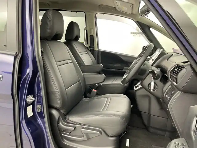 日産 セレナ ハイウェイスターVセレクションⅡ 愛知県 2019(令1)年 7.2万km アズライトブルー 禁煙車/純正9インチナビ/（CD/DVD/Bluetooth/フルセグTV/SD）/全方位カメラ/フリップダウンモニター/プロパイロット/衝突軽減ブレーキ/レーンキープアシスト/レーダークルーズコントロール/パーキングアシスト/コーナーセンサー/インテリジェントルームミラー/ETC/ドライブレコーダー/両側パワースライドドア/純正15インチアルミホイール/LEDヘッドライト/フロントフォグランプ/オートライト/スマートキー/プッシュスタート/アイドリングストップ/横滑り防止装置/純正フロアマット
