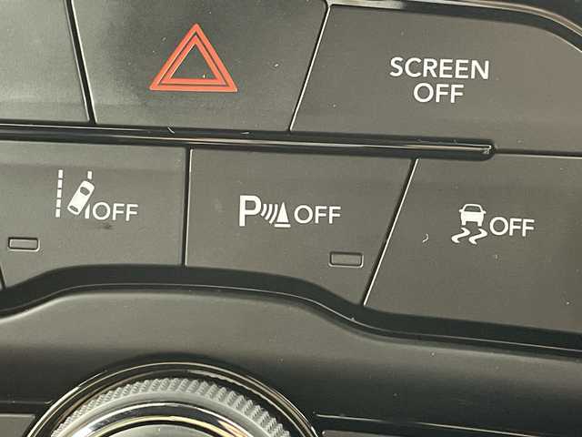 クライスラー ３００Ｓ 岐阜県 2017(平29)年 4.2万km 黒 純正ナビ/　(Bluetooth/USB/AUX)/衝突軽減ブレーキ/レーンキープアシスト/レーダークルーズコントロール/コーナーセンサー/レザーシート/シートヒーター/ベンチレーション/パワーシート/シートメモリー/ヒルスタートアシスト/パドルシフト/ドライブレコーダー/ETC/純正アルミホイール/純正フロアマット