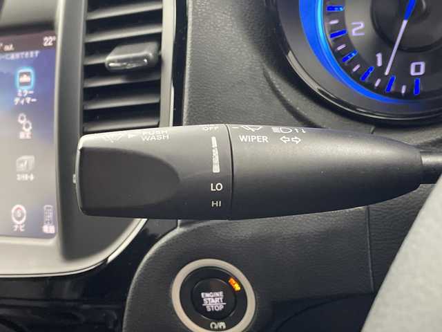 クライスラー ３００Ｓ 岐阜県 2017(平29)年 4.2万km 黒 純正ナビ/　(Bluetooth/USB/AUX)/衝突軽減ブレーキ/レーンキープアシスト/レーダークルーズコントロール/コーナーセンサー/レザーシート/シートヒーター/ベンチレーション/パワーシート/シートメモリー/ヒルスタートアシスト/パドルシフト/ドライブレコーダー/ETC/純正アルミホイール/純正フロアマット