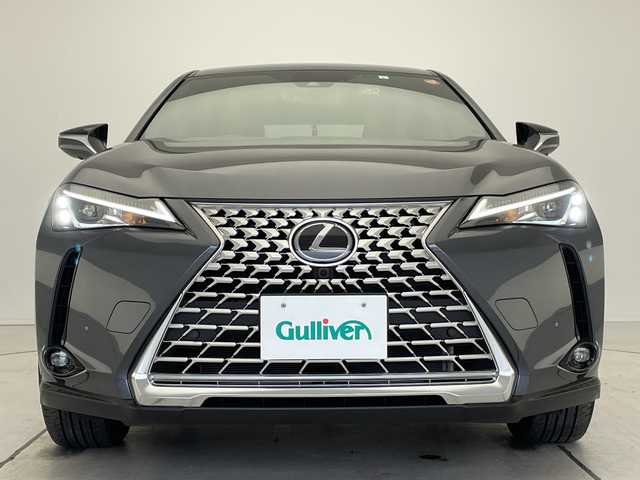 レクサス ＵＸ 200 グレイスフル エクスプローラー 愛知県 2023(令5)年 1.6万km ソニッククロム レクサスセーフティセンス/純正12.3型ディズプレイオーディオナビ/全方位カメラ/レーダークルーズコントロール/シートヒーター/エアシート/バックカメラ/電動リアゲート/パワーシート/コーナーセンサー/純正アルミホイール/ETC2.0/ブラインドスポットモニター/LEDヘッドライト/パドルシフト/ステアリングヒーター/オートマチックハイビーム/ワイヤレス充電機/衝突軽減システム/フルセグ/Bluetooth/ステアリングスイッチ/スマートキー/プッシュスタート