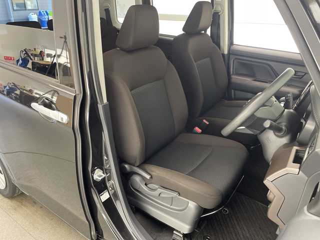 トヨタ ルーミー G 宮崎県 2020(令2)年 5.2万km ブラックマイカメタリック 禁煙車/衝突被害軽減ブレーキ/純正ナビTV/（NSCN-W68/Bluetooth/FMAM/ワンセグTV)/純正バックカメラ/純正ビルトインETC/純正LEDオートライト/純正フロアマット/両側電動スライドドア/クリアランスソナー/ウインカードアミラー/オートエアコン/スマートキー/プッシュエンジンスタート/新車時保証書/取扱い説明書