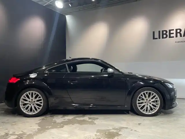 アウディ ＴＴＳクーペ 2.0 TFSI クワトロ 道央・札幌 2016(平28)年 3.3万km パンサーブラッククリスタルエフェクト ４WD/純正ナビ　/フルセグＴＶ　/バックカメラ　/フロントカメラ　/レザーシート　/前席シートヒーター　/ＡＣＣ　/ＥＴＣ　/ＬＥＤヘッドライト　/コーナーセンサー/保証書/取説/スペアキー