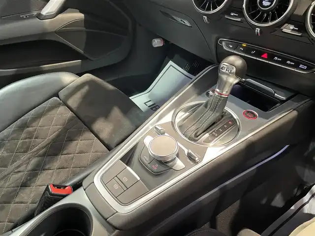 アウディ ＴＴＳクーペ 2.0 TFSI クワトロ 道央・札幌 2016(平28)年 3.3万km パンサーブラッククリスタルエフェクト ４WD/純正ナビ　/フルセグＴＶ　/バックカメラ　/フロントカメラ　/レザーシート　/前席シートヒーター　/ＡＣＣ　/ＥＴＣ　/ＬＥＤヘッドライト　/コーナーセンサー/保証書/取説/スペアキー