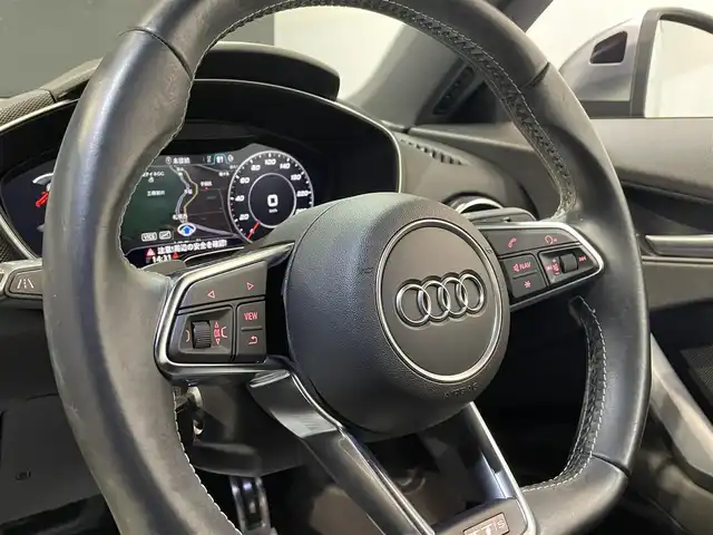 アウディ ＴＴＳクーペ 2.0 TFSI クワトロ 道央・札幌 2016(平28)年 3.3万km パンサーブラッククリスタルエフェクト ４WD/純正ナビ　/フルセグＴＶ　/バックカメラ　/フロントカメラ　/レザーシート　/前席シートヒーター　/ＡＣＣ　/ＥＴＣ　/ＬＥＤヘッドライト　/コーナーセンサー/保証書/取説/スペアキー