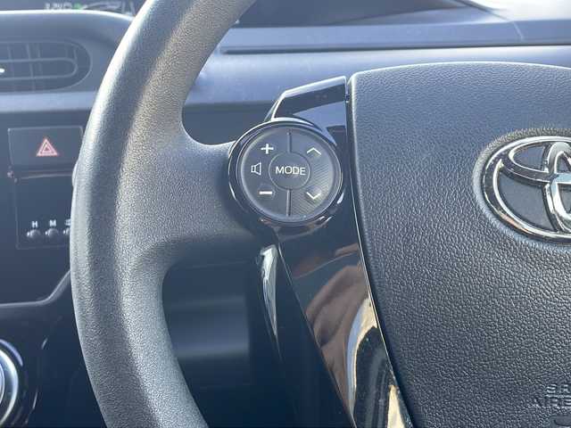 トヨタ アクア S スタイルブラック 山口県 2017(平29)年 8万km ブラックマイカ ワンオーナー/プリクラッシュセーフティシステム/社外ナビ/【AVN-R7W:CD/DVD/Bluetooth/MSV】/フルセグＴＶ/ステアリングスイッチ/スマートキー/スペアキー/ＬＥＤヘッドランプ/オートライト/オート電動格納ミラー/保証書/取扱説明書