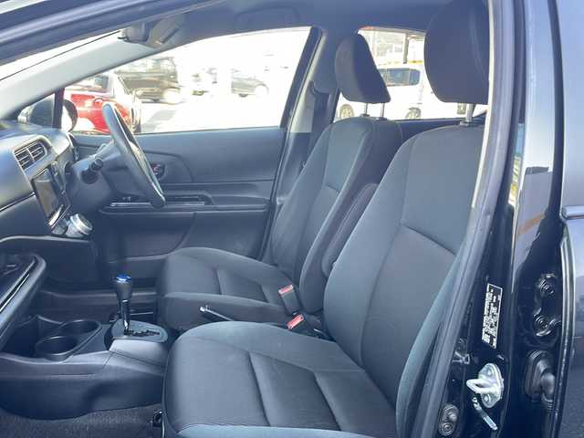 トヨタ アクア S スタイルブラック 山口県 2017(平29)年 8万km ブラックマイカ ワンオーナー/プリクラッシュセーフティシステム/社外ナビ/【AVN-R7W:CD/DVD/Bluetooth/MSV】/フルセグＴＶ/ステアリングスイッチ/スマートキー/スペアキー/ＬＥＤヘッドランプ/オートライト/オート電動格納ミラー/保証書/取扱説明書