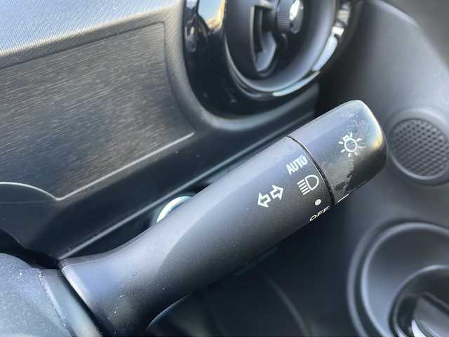 トヨタ アクア S スタイルブラック 山口県 2017(平29)年 8万km ブラックマイカ ワンオーナー/プリクラッシュセーフティシステム/社外ナビ/【AVN-R7W:CD/DVD/Bluetooth/MSV】/フルセグＴＶ/ステアリングスイッチ/スマートキー/スペアキー/ＬＥＤヘッドランプ/オートライト/オート電動格納ミラー/保証書/取扱説明書