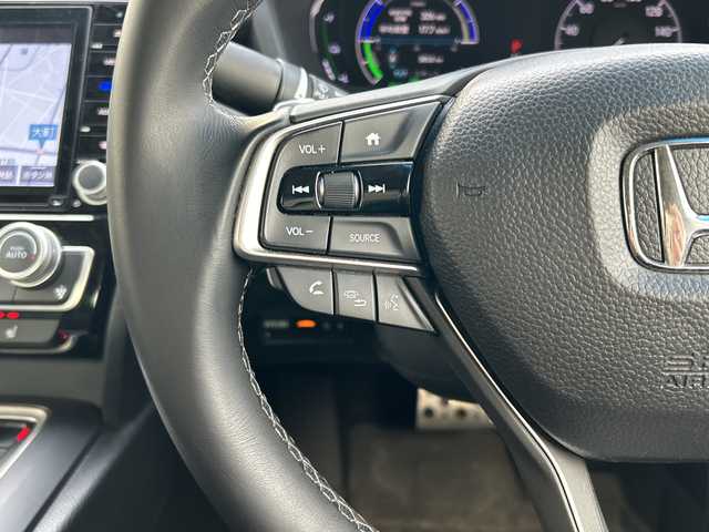 ホンダ インサイト EX 栃木県 2019(平31)年 5.4万km プラチナホワイトパール 純正8インチインターナビ/・VXU-1975Gi/・Bluetooth CD DVD/・TV フルセグ/・バックカメラ/8スピーカー/追従式クルーズコントロール/ハーフレザーシート/シートヒーター/パワーシート/左右独立温度コントロール式フルオート・エアコンディショナー（プラズマクラスター技術搭載）/エレクトリックギアセレクター/衝突被害軽減システム/コーナーセンサー/レーンキープアシスト/オートライト/LEDヘッドライト