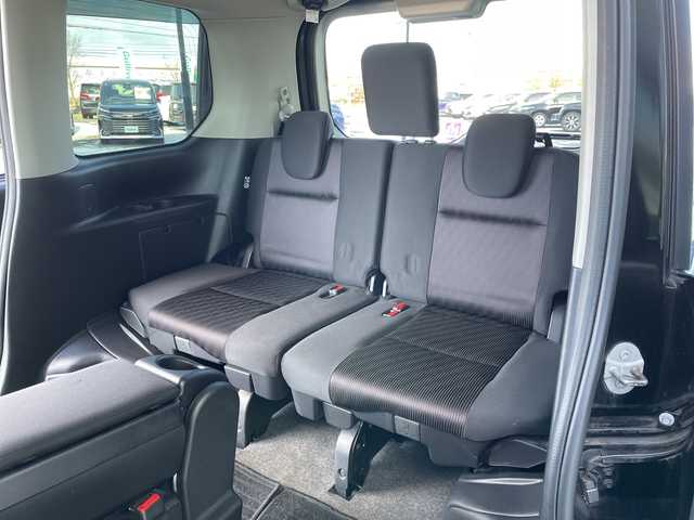 日産 セレナ ハイウェイスター 道央・札幌 2017(平29)年 10万km ダイヤモンドブラック ４WD/純正ディーラーOPナビ/CD/SD/BT/フルセグ/エマージェンシーブレーキ/横滑り防止装置/クルーズコントロール/クリアランスソナー/パーキングアシスト/アラウンドビューモニター/ビルトインETC/アイドリングストップ/ECOMODE/両側パワースライドドア/ステアリングリモコン/プッシュスタート/スマートキー/ハロゲンヘッドライト/オートライト/フォグランプ/電動格納ミラー/ヘッドライトレベライザー/ウィンカーミラー/フロアマット/ドアバイザー/社外エンジンスターター