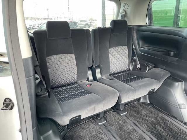 トヨタ アルファード SA 道央・札幌 2015(平27)年 2万km ホワイトパールクリスタルシャイン ４WD/寒冷地仕様/ローダウン/純正ディーラーOPナビ/CD/DVD/BT/フルセグ/純正フリップダウンモニター/横滑り防止装置/クルーズコントロール/クリアランスソナー/バックカメラ/ビルトインETC/ECOMODE/nanoe/ワイパーデアイサー/両側パワースライドドア/N席/２列目オットマン/革巻きステアリング/ステアリングリモコン/電動パーキング/ブレーキホールド/MTモード付AT/プッシュスタート/スマートキー/LEDヘッドライト/オートライト/フォグランプ/電動格納ミラー/ウィンカーミラー/純正フロアマット/ドアバイザー/社外エンジンスターター