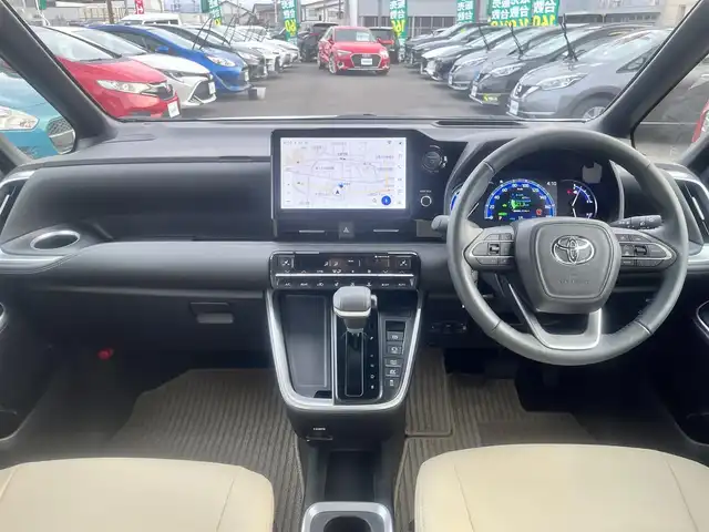 トヨタ ノア ハイブリッド S－Z 島根県 2025(令7)年 0.7万km ホワイトパールクリスタルシャイン モデリスタエアロ/フリップダウンモニター/純正１０型ＳＤナビ　/フルセグTV　/ＤＶＤ再生　/Ｂｌｕｅｔｏｏｔｈ接続　/両側パワースライドドア　/バックカメラ　/ビルトインＥＴＣ2.0/前後ドライブレーダー/レーダークルーズコントロール/衝突軽減ブレーキ/ヘッドアップディスプレイ/パワーバックドア　/前後コーナーセンサー/前席・２列目シートヒーター　/ホワイトレザー調シートカバー/ステアリングヒーター/オートハイビーム／ライト/スマートキー／プッシュスタート/純正LEDヘッドライト/純正１７インチアルミホイール/保証書/取扱説明書/スペアキー1本