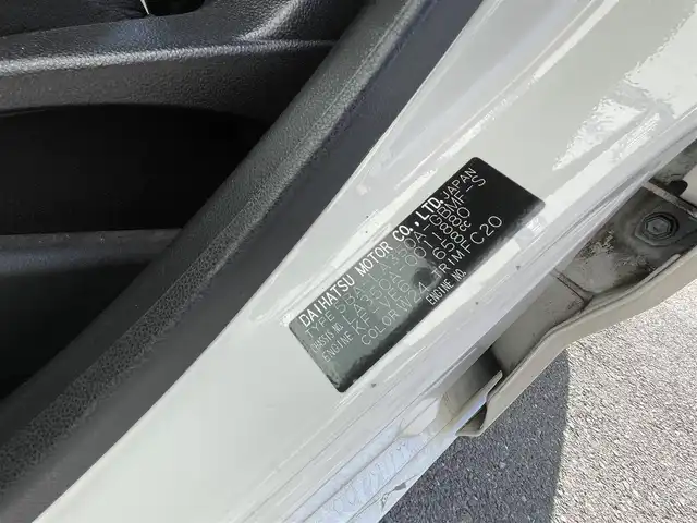 トヨタ ピクシスエポック L SAⅢ 千葉県 2018(平30)年 6.4万km オフホワイト スマートアシスト３/・衝突軽減ブレーキ/レーンキープアシスト/・オートハイビーム/踏み間違い防止/・コーナーセンサー(後)/純正SDナビ(NSCD-W66)/・ワンセグ/BT/CD/バックカメラ/ETC/アイドリングストップ/キーレスエントリー/純正フロアマット