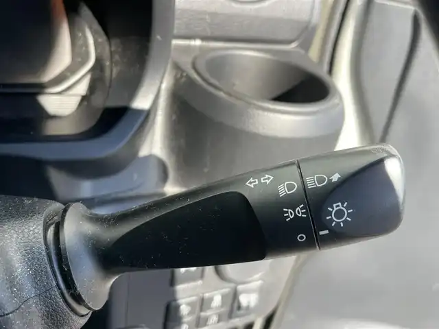 トヨタ ピクシスエポック L SAⅢ 千葉県 2018(平30)年 6.4万km オフホワイト スマートアシスト３/・衝突軽減ブレーキ/レーンキープアシスト/・オートハイビーム/踏み間違い防止/・コーナーセンサー(後)/純正SDナビ(NSCD-W66)/・ワンセグ/BT/CD/バックカメラ/ETC/アイドリングストップ/キーレスエントリー/純正フロアマット