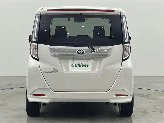 トヨタ ルーミー カスタムG 福岡県 2021(令3)年 2.3万km パールホワイトⅢ 後席モニター　/純正ナビ（ＢＴ，フルセグＴＶ）　/全方位カメラ　/ビルトインＥＴＣ　/前方ドライブレコーダー　/ＡＣＣ　/コーナーセンサー　/衝突軽減ブレーキ　/レーンキープ　/両側電動スライドドア/純正１７インチＡＷ