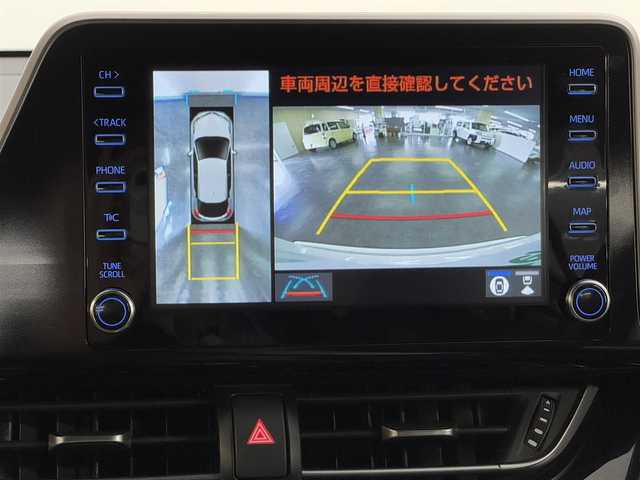 トヨタ Ｃ－ＨＲ G 群馬県 2020(令2)年 5.1万km ホワイトパールクリスタルシャイン ハイブリッド/FF/フロアCVT/純正 8型ディスプレイオーディオ＋ナビ/　（AM/FM/USB/Bluetooth/TV/CarPlay/AndroidAuto）/パノラミックビューモニター/ドライブレコーダー 前後/ビルトイン ETC/Toyota Safety Sense/・プリクラッシュセーフティ［PCS］/・レーンディパーチャーアラート［LDA］（操舵支援あり）/・ブラインドスポットモニター［BSM］/・リヤクロストラフィックアラート［RCTA］/・【OP】インテリジェントクリアランスソナー［パーキングサポートブレーキ（静止物）］/・レーダークルーズ/・オートハイビーム［AHB］/装備/・ハーフレザーシート/・【OP】シートヒーター（D/N）/・【OP】電動ランバーサポート（D）/・【OP】「ナノイー」/・オートライトシステム/・LEDヘッドライト/・LEDフロントフォグライト/・純正18inAW/・プッシュスタート/・スマートキーシステム/・保