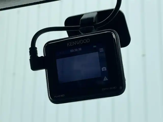 トヨタ ルーミー カスタムG 大阪府 2018(平30)年 5.1万km パールホワイトⅢ 社外ナビ/・Bluetooth/フルセグ/・CD/DVD/クルーズコントロール/前方ドライブレコーダー/両側パワースライドドア/シートリフター/LEDオートライト/フォグライト/電動格納ミラー/スマートキー