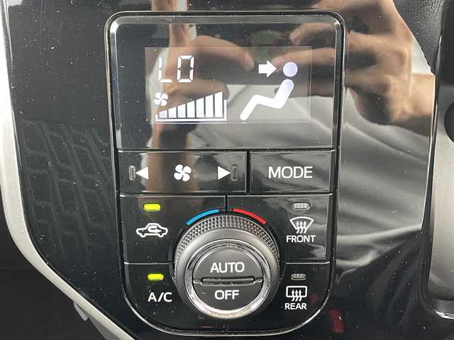 トヨタ ルーミー カスタムG 大阪府 2018(平30)年 5.1万km パールホワイトⅢ 社外ナビ/・Bluetooth/フルセグ/・CD/DVD/クルーズコントロール/前方ドライブレコーダー/両側パワースライドドア/シートリフター/LEDオートライト/フォグライト/電動格納ミラー/スマートキー