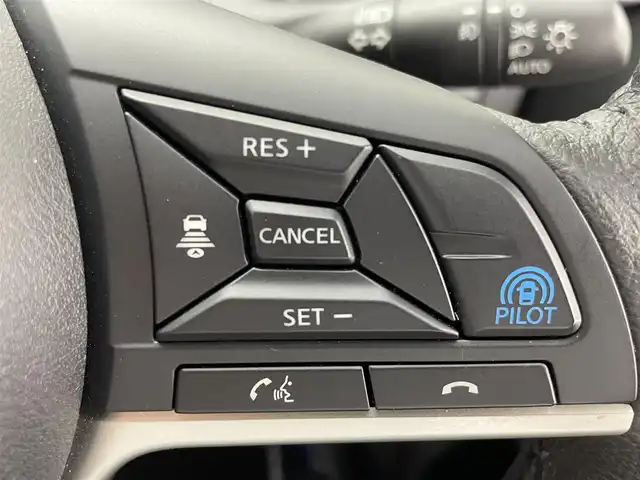 日産 セレナ e－パワー ハイウェイスター V 茨城県 2019(令1)年 3.1万km ダイヤモンドブラック 純正ナビ/フルセグ再生可/純正後席フリップダウンモニター/全方位カメラ/ブラインドスポットモニター/ステリングヒーター/シートヒーター/コーナーセンサー/ビルトインETC