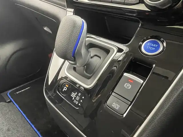 日産 セレナ e－パワー ハイウェイスター V 茨城県 2019(令1)年 3.1万km ダイヤモンドブラック 純正ナビ/フルセグ再生可/純正後席フリップダウンモニター/全方位カメラ/ブラインドスポットモニター/ステリングヒーター/シートヒーター/コーナーセンサー/ビルトインETC
