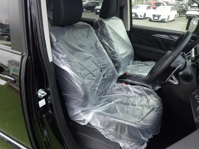 三菱 デリカＤ：５ シャモニー 千葉県 2025(令7)年 0.1千km 黒Ⅱ 登録済未使用車(登録時走行距離：8km)/オリジナルナビ取付パッケージ＋リアモニター取付パッケージ/ALPINED:5専用11型ナビゲーション/ALPINE12.8型後席用モニター/＝＝＝＝＝/e-Assist(運転支援機能)/・衝突被害軽減ブレーキ(FCM)/・車線逸脱警報システム(LDW)/・レーダークルーズコントロール(ACC)/・オートマチックハイビーム(AHB)/・後側方車両検知警報システム(レーンチェンジアシスト機能付)/・誤発進抑制機能(前進時)/・後退時交差車両検知警報(RCTA)/両側パワースライドドア/エレクトリックテールゲート/ハーフレザーシート/前席シートヒーター/ステアリングヒーター/革巻きステアリング/ステアリングスイッチ/アイドリングストップ/電動パーキングブレーキ/オートブレーキホールド/プッシュスタート/スマートキー×2本/取扱説明書/保証書