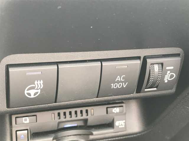 トヨタ アクア Z 富山県 2021(令3)年 5.2万km プラチナホワイトパールマイカ ワンオーナー/モデリスタエアロ/純正ディスプレイオーディオ/ナビキット/フルセグTV/Bluetooth/バックカメラ/ドライブレコーダー/プリクラッシュセーフティ/レーンキープアシスト/クリアランスソナー/ハーフレザーシート/シートヒーター/ハンドルヒーター/プッシュスタート/スマートキー/ETC