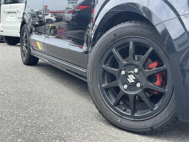スズキ アルト ワークス 青森県 2017(平29)年 6.2万km ブルーイッシュブラックパール3 ４WD/社外ナビ/フルセグTV/CD/DVD/BT/バックカメラ/柿本改マフラー/ブースト計/スマートキー×２/横滑り防止装置/プッシュスタート/シートカバー付き/社外エアクリーナー/純正マフラー、エアクリーナー、ホーン積込