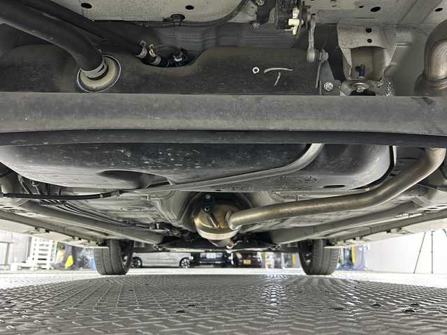 マツダ フレアワゴン カスタムスタイル ハイブリッド XT 沖縄県 2018(平30)年 3.8万km パールⅡ 県外仕入/禁煙車/社外ナビ/Bluetooth/フルセグTV/ラジオ/CD/DVD/両側パワースライドドア/クルーズコントロール/パドルシート/天井サーキュレーター/シートヒーター/ドライブレコーダー/ハーフレザーシート/シートバックテーブル/オートライト/オートハイビーム/純正フロアマット/ベンチシート/プッシュスタート/ステアリングリモコン