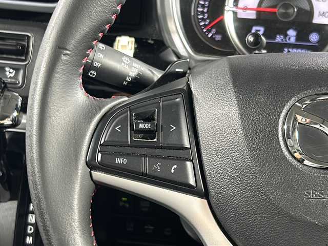 マツダ フレアワゴン カスタムスタイル ハイブリッド XT 沖縄県 2018(平30)年 3.8万km パールⅡ 県外仕入/禁煙車/社外ナビ/Bluetooth/フルセグTV/ラジオ/CD/DVD/両側パワースライドドア/クルーズコントロール/パドルシート/天井サーキュレーター/シートヒーター/ドライブレコーダー/ハーフレザーシート/シートバックテーブル/オートライト/オートハイビーム/純正フロアマット/ベンチシート/プッシュスタート/ステアリングリモコン