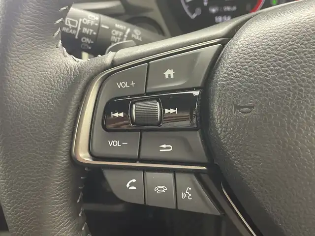 ホンダ ＷＲ－Ｖ Z+ 群馬県 2024(令6)年 0.8万km プラチナホワイトパール 純正９型ナビ　バックカメラ　フルセグＴＶ　ステアリングスイッチ　ビルトインＥＴＣ　アダプティブクルーズコントロール　衝突被害軽減ブレーキ　ルーフレール　パドルシフト　ＬＥＤヘッドライト　フォグ　禁煙車