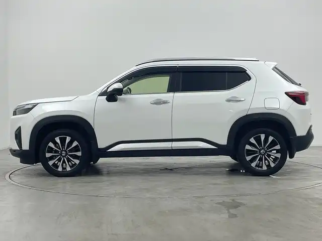 ホンダ ＷＲ－Ｖ Z+ 群馬県 2024(令6)年 0.8万km プラチナホワイトパール 純正９型ナビ　バックカメラ　フルセグＴＶ　ステアリングスイッチ　ビルトインＥＴＣ　アダプティブクルーズコントロール　衝突被害軽減ブレーキ　ルーフレール　パドルシフト　ＬＥＤヘッドライト　フォグ　禁煙車