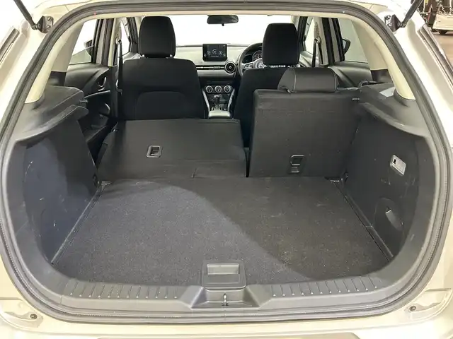 マツダ ＣＸ－３ XD ツーリング 愛媛県 2023(令5)年 3.5万km プラチナクォーツメタリック 純正ＳＤナビ　全周囲カメラ　追従型クルーズコントロール　ヘッドアップディスプレイ　ステアリングスイッチ　革巻きステアリング　オートホールド　ドアバイザー 純正16インチアルミホイール ETC　