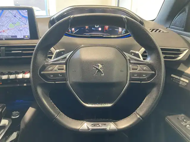 プジョー ３００８ GT ブルー HDi 熊本県 2018(平30)年 5万km パールⅡ ・スマートキー/・プッシュスタート/・パノラマサンルーフ/・アクティブセーフティブレーキ/・疲労検知/・ディレクショナルヘッドライト/・パーキングアシスト/・インテリジェントハイビーム/・レーンキープアシスト/・パーキングセンサー/・ブラインドスポットモニター/・クルーズコントロール(追従式)/・ハーフレザーシート /・D席パワーシート/・前席シートヒーター /・純正メモリナビ/　【Bluetooth・USB・AppleCarPlay】/・フルセグTV/・バックカメラ/・フロント＆左サイドカメラ/・ETC/・ドライブレコーダー(前方録画)/・LEDヘッドランプ/・LEDフォグランプ/・純正マット/・保証書/取説