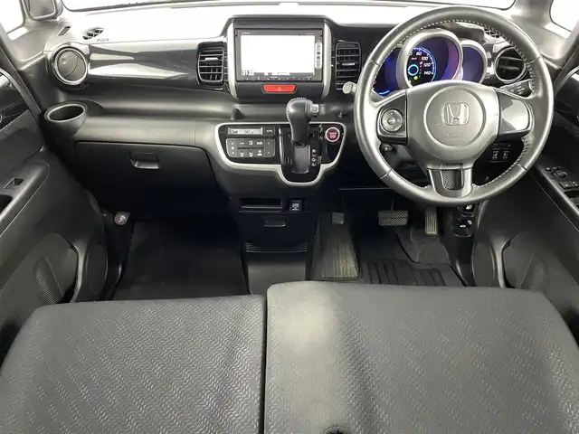 ホンダ Ｎ ＢＯＸ カスタム SSパッケージ 福島県 2013(平25)年 5.5万km アラバスターシルバーメタリック 純正7インチナビ/・型番：VXM-145C/・CD/AM/FM/・バックカメラ/・ETC/両側パワースライドドア/アイドリングストップ/革巻きステアリング/・ステアリングリモコン/プッシュスタート/・スマートキー/LEDヘッドライト/・オートライト/・フォグライト/電動格納ミラー/純正フロアマット