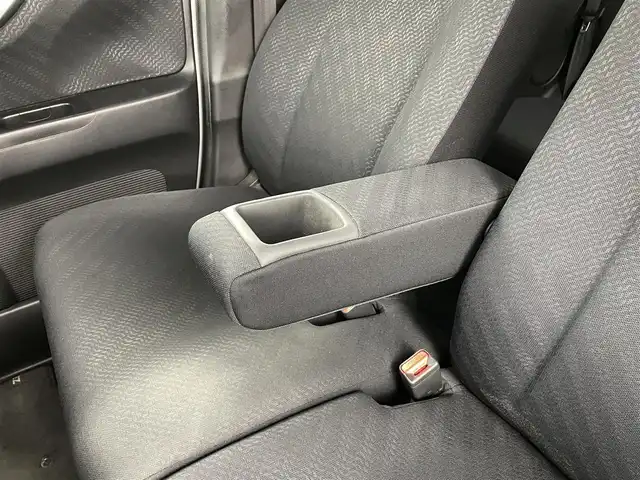 ホンダ Ｎ ＢＯＸ カスタム SSパッケージ 福島県 2013(平25)年 5.5万km アラバスターシルバーメタリック 純正7インチナビ/・型番：VXM-145C/・CD/AM/FM/・バックカメラ/・ETC/両側パワースライドドア/アイドリングストップ/革巻きステアリング/・ステアリングリモコン/プッシュスタート/・スマートキー/LEDヘッドライト/・オートライト/・フォグライト/電動格納ミラー/純正フロアマット