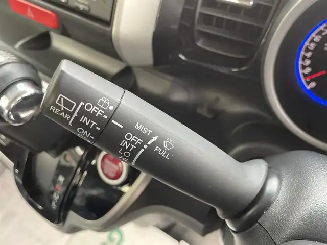 ホンダ Ｎ ＢＯＸ カスタム SSパッケージ 兵庫県 2013(平25)年 5.5万km アラバスターシルバーメタリック 【(株)IDOMが運営する【じしゃロン姫路店】の自社ローン対象車両になります。こちらは現金ご利用時の価格です。自社ローンご希望の方は別途その旨お申付け下さい。】/純正7インチナビ/・型番：VXM-145C/・CD/AM/FM/・バックカメラ/・ETC/両側パワースライドドア/アイドリングストップ/革巻きステアリング/・ステアリングリモコン/プッシュスタート/・スマートキー/LEDヘッドライト/・オートライト/・フォグライト/電動格納ミラー/純正フロアマット