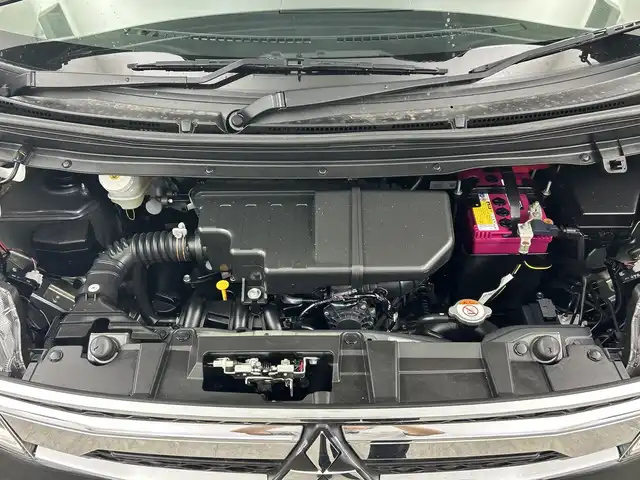 三菱 ｅＫスペース カスタムG セーフティパッケージ 三重県 2019(平31)年 5.5万km パープリッシュネイビーパール 禁煙車/純正ナビ/　フルセグTV/CD/DVD/アラウンドビューモニター/D席シートヒーター/アイドリングストップ/純正LEDヘッドライト/オーマチックハイビーム/片側パワースライドドア/車線逸脱警報/衝突軽減ブレーキシステム