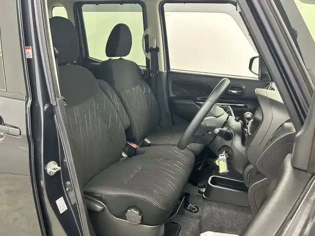 三菱 ｅＫスペース カスタムG セーフティパッケージ 三重県 2019(平31)年 5.5万km パープリッシュネイビーパール 禁煙車/純正ナビ/　フルセグTV/CD/DVD/アラウンドビューモニター/D席シートヒーター/アイドリングストップ/純正LEDヘッドライト/オーマチックハイビーム/片側パワースライドドア/車線逸脱警報/衝突軽減ブレーキシステム