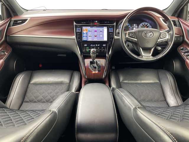 トヨタ ハリアー プレミアム 道央・札幌 2017(平29)年 5.5万km ブラック ・アルパインナビ（EX9V）/・BT&SD&CD&DVD&フルセグTV/・バックカメラ/・トヨタセーフティセンス/・レーダークルーズコントロール/・衝突被害軽減ブレーキ/・アイドリングストップ/・パワーバックドア/・ハーフレザーシート/・D席パワーシート/・ビルトインETC/・オートマチックハイビーム/・オートライト/・LEDヘッドライト/・スマートキー/・スペアキー/・プッシュスタート/・積込スタッドレス社外AW付