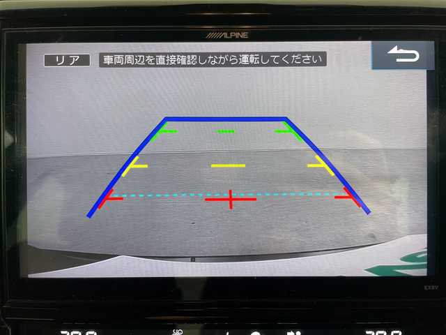 トヨタ ハリアー プレミアム 道央・札幌 2017(平29)年 5.5万km ブラック ・アルパインナビ（EX9V）/・BT&SD&CD&DVD&フルセグTV/・バックカメラ/・トヨタセーフティセンス/・レーダークルーズコントロール/・衝突被害軽減ブレーキ/・アイドリングストップ/・パワーバックドア/・ハーフレザーシート/・D席パワーシート/・ビルトインETC/・オートマチックハイビーム/・オートライト/・LEDヘッドライト/・スマートキー/・スペアキー/・プッシュスタート/・積込スタッドレス社外AW付
