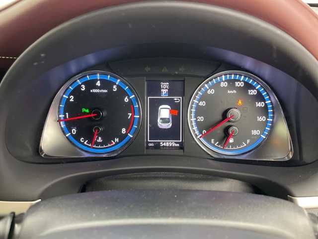 トヨタ ハリアー プレミアム 道央・札幌 2017(平29)年 5.5万km ブラック ・アルパインナビ（EX9V）/・BT&SD&CD&DVD&フルセグTV/・バックカメラ/・トヨタセーフティセンス/・レーダークルーズコントロール/・衝突被害軽減ブレーキ/・アイドリングストップ/・パワーバックドア/・ハーフレザーシート/・D席パワーシート/・ビルトインETC/・オートマチックハイビーム/・オートライト/・LEDヘッドライト/・スマートキー/・スペアキー/・プッシュスタート/・積込スタッドレス社外AW付