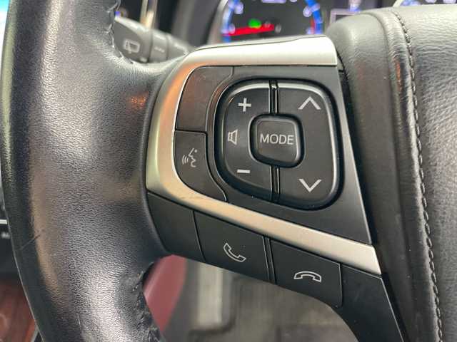 トヨタ ハリアー プレミアム 道央・札幌 2017(平29)年 5.5万km ブラック ・アルパインナビ（EX9V）/・BT&SD&CD&DVD&フルセグTV/・バックカメラ/・トヨタセーフティセンス/・レーダークルーズコントロール/・衝突被害軽減ブレーキ/・アイドリングストップ/・パワーバックドア/・ハーフレザーシート/・D席パワーシート/・ビルトインETC/・オートマチックハイビーム/・オートライト/・LEDヘッドライト/・スマートキー/・スペアキー/・プッシュスタート/・積込スタッドレス社外AW付