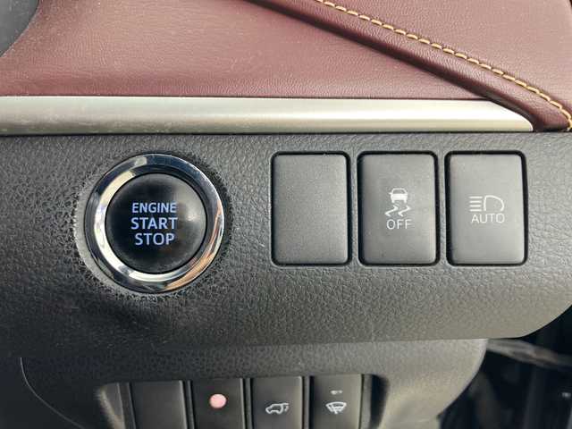 トヨタ ハリアー プレミアム 道央・札幌 2017(平29)年 5.5万km ブラック ・アルパインナビ（EX9V）/・BT&SD&CD&DVD&フルセグTV/・バックカメラ/・トヨタセーフティセンス/・レーダークルーズコントロール/・衝突被害軽減ブレーキ/・アイドリングストップ/・パワーバックドア/・ハーフレザーシート/・D席パワーシート/・ビルトインETC/・オートマチックハイビーム/・オートライト/・LEDヘッドライト/・スマートキー/・スペアキー/・プッシュスタート/・積込スタッドレス社外AW付