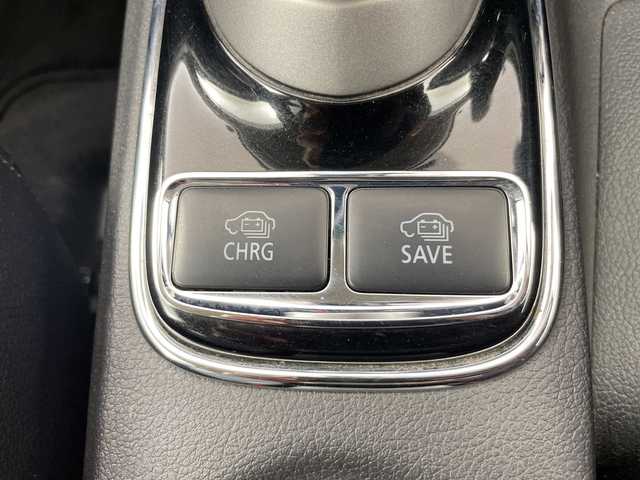 三菱 アウトランダー ＰＨＥＶ G セーフティパッケージ 道央・札幌 2014(平26)年 2.7万km シルキーホワイト ・４WD/プラグインハイブリッド/・レーダークルーズコントロール/・DIATONEナビ/・DVD.CD.SD.フルセグ/・Bluetooth./・バックカメラ/・ハーフレザーシート/・運転席/助手席シートヒーター/・ドライブレコーダー/・ルーフボックス/・LDW/・パドルシフト/・ホイール積み込み/・充電ケーブル