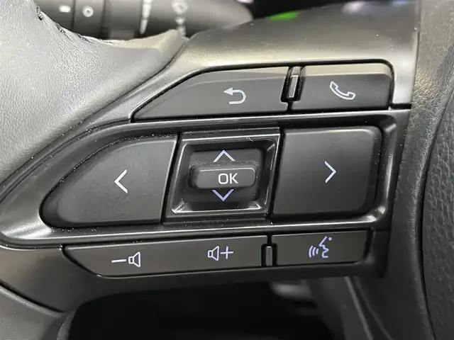 トヨタ シエンタ ハイブリッド Z 福岡県 2023(令5)年 2.3万km ブラック トヨタセーフティセンス/PCS/LDA/レーダークルーズコントロール/クリアランスソナー/純正１０．５インチＤＡナビ/フルセグTV/CD/DVD/BT/AM/FM/Miracast/全周囲カメラ/両側パワースライドドア/ＢＳＭ/前席シートヒーター/ステアリングヒーター/ビルトインETC/スマートキー/プッシュスタート/AC100V/ロールサンシェード/シートバックテーブル/LEDオートライト/オートハイビーム
