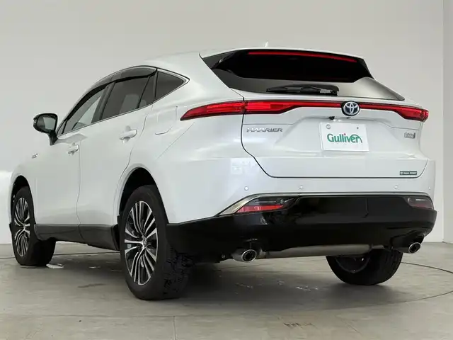 トヨタ ハリアー ＰＨＥＶ Z 愛知県 2023(令5)年 2万km プラチナホワイトパールマイカ 純正12.3型JBLナビ/（フルセグ、Bluetooth、AppleCarplay）/全方位カメラ/デジタルインナーミラー/4WD/シートヒーター、エアシート（D+N)/ハンドルヒーター/置くだけ充電/ドラレコ前後/ETC2.0/ACC/BSM/衝突軽減ブレーキ/レーンキープアシスト/オートハイビーム/コーナーセンサー/LEDヘッドライト/電子パーキング/オートホールド/純正19インチAW/パワーシート（D+N)/パワーバックドア/純正フロアマット/USB/スマートキー/横滑り防止装置