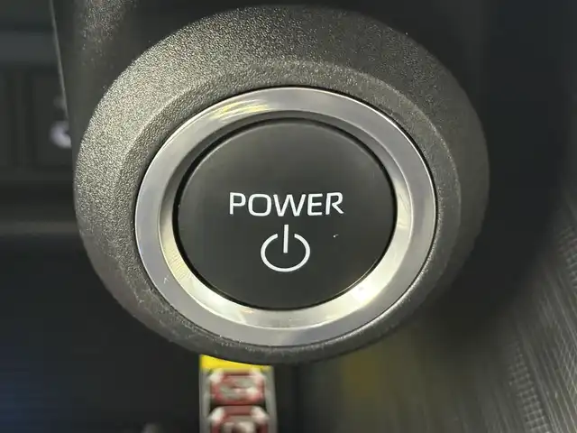 トヨタ ハリアー ＰＨＥＶ Z 愛知県 2023(令5)年 2万km プラチナホワイトパールマイカ 純正12.3型JBLナビ/（フルセグ、Bluetooth、AppleCarplay）/全方位カメラ/デジタルインナーミラー/4WD/シートヒーター、エアシート（D+N)/ハンドルヒーター/置くだけ充電/ドラレコ前後/ETC2.0/ACC/BSM/衝突軽減ブレーキ/レーンキープアシスト/オートハイビーム/コーナーセンサー/LEDヘッドライト/電子パーキング/オートホールド/純正19インチAW/パワーシート（D+N)/パワーバックドア/純正フロアマット/USB/スマートキー/横滑り防止装置